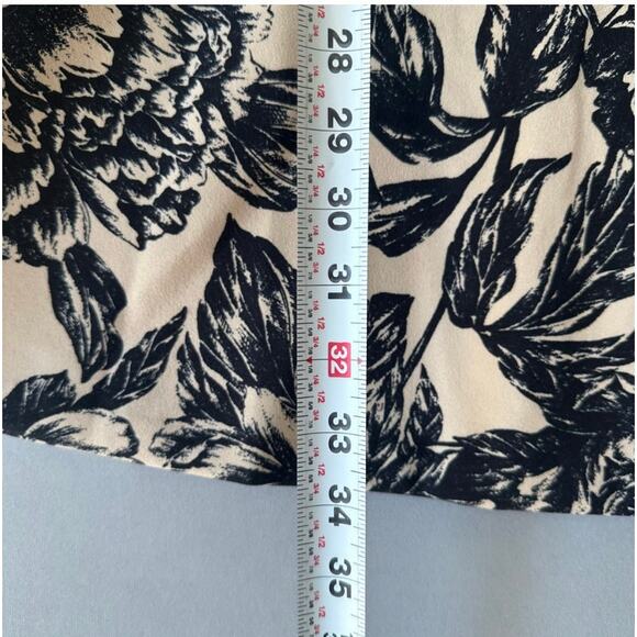 Floral Mini Dress- Size 4P - Picture 7 of 7